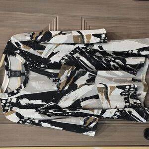 PREMISE 3/4 Sleeve Stretchy Knit Top S Black White Gray Taupe Abstract Round Hem